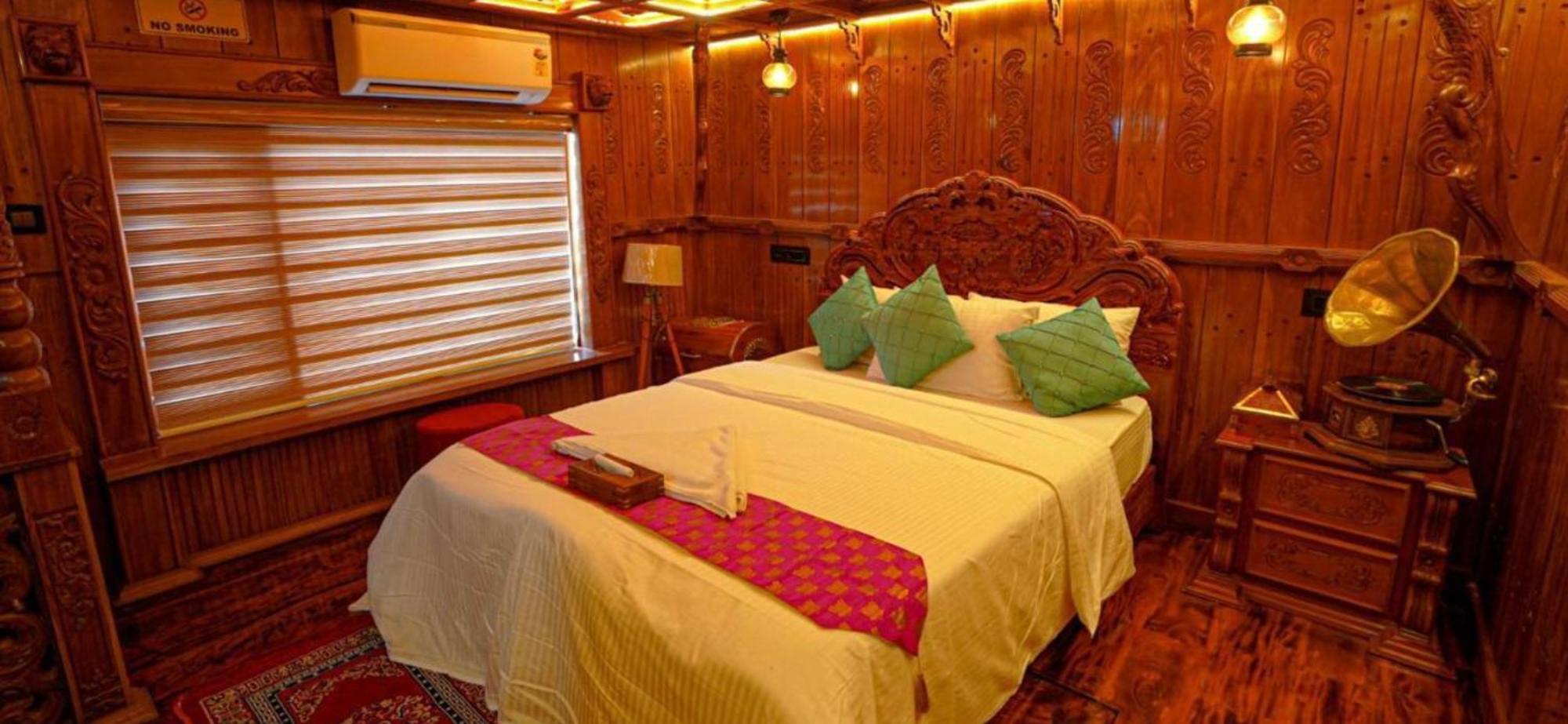 Victoria Houseboats Ξενοδοχείο Alappuzha Εξωτερικό φωτογραφία