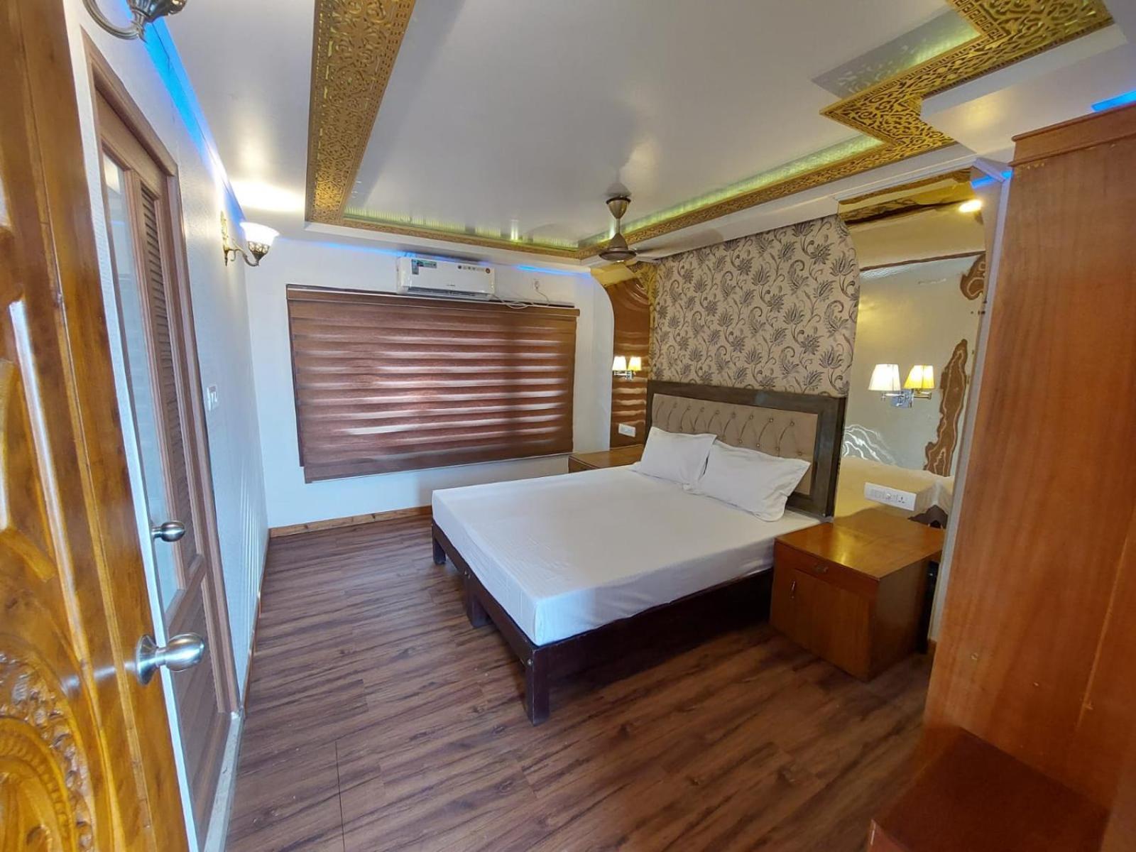Victoria Houseboats Ξενοδοχείο Alappuzha Εξωτερικό φωτογραφία